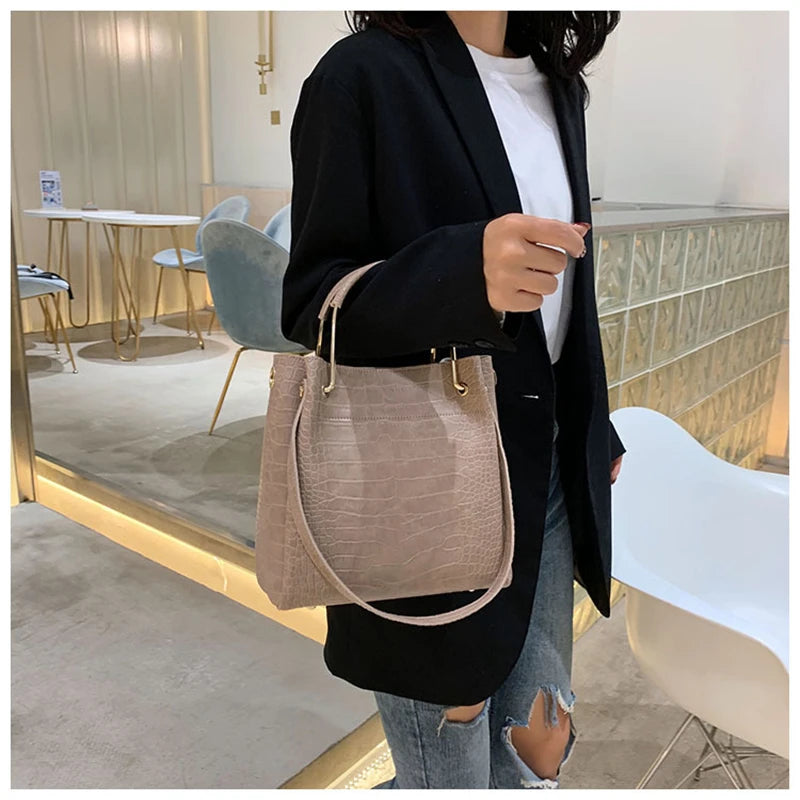 Glam Alligator Leather Shoulder Bag – The Sophia