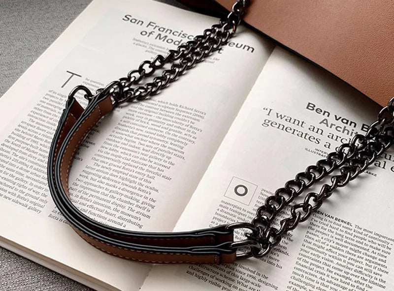 Casual Chain Shoulder Handbag – The Colette