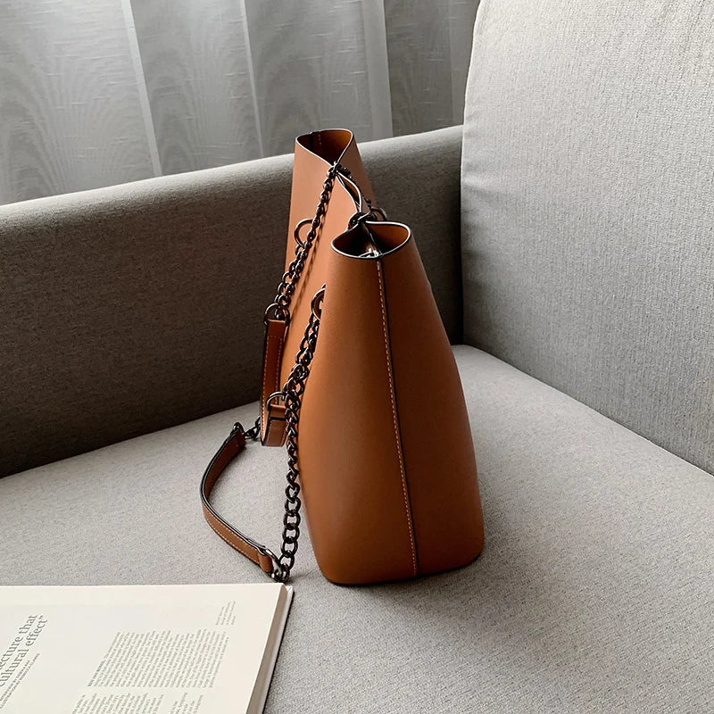 Casual Chain Shoulder Handbag – The Colette
