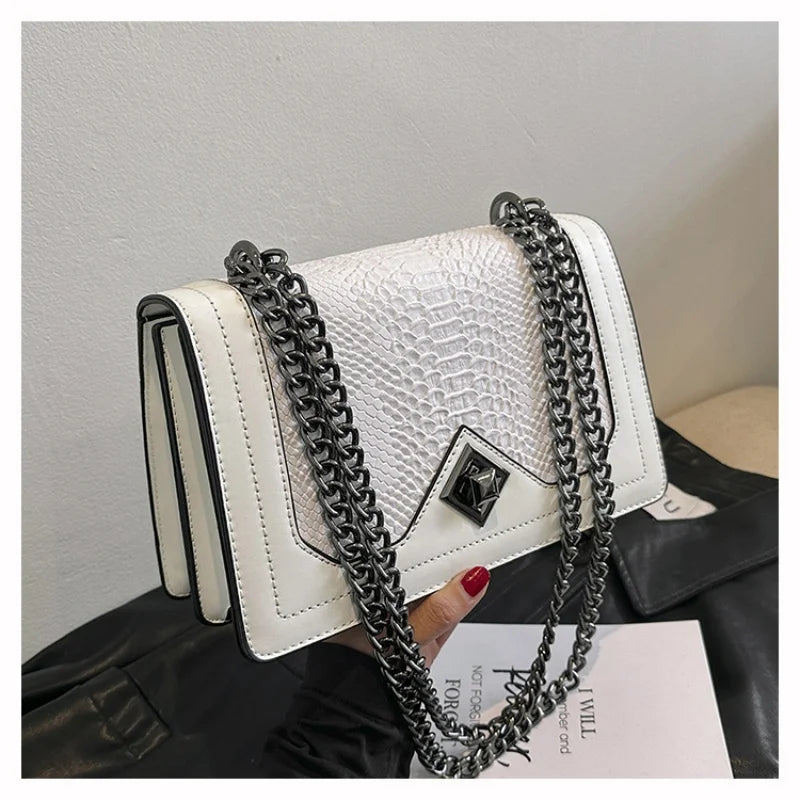 Retro European Small Square Bag – The Fiorella