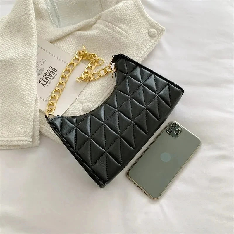 Trendy Chain Underarm Bag – The Victoria