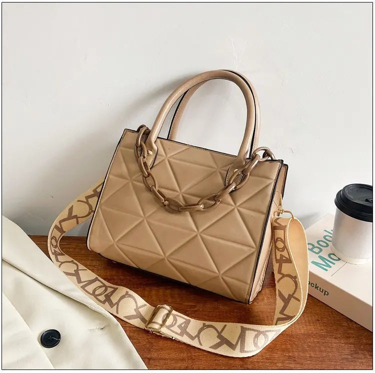 Fashion Large Tote – Mia