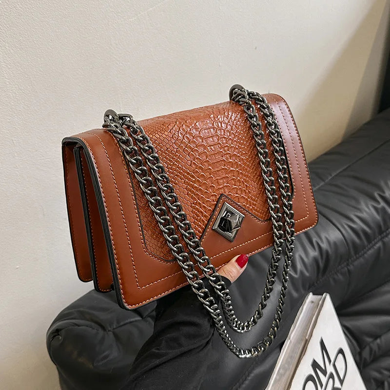 Retro European Small Square Bag – The Fiorella