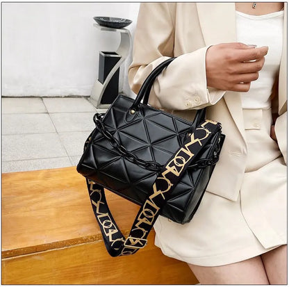 Fashion Large Tote – Mia
