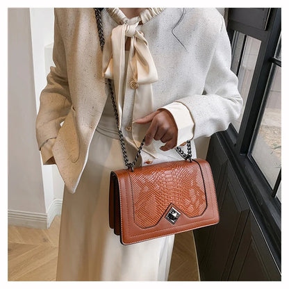 Retro European Small Square Bag – The Fiorella
