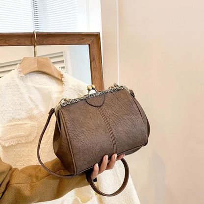 Noir Luxe Retro Crossbody – The Gabrielle